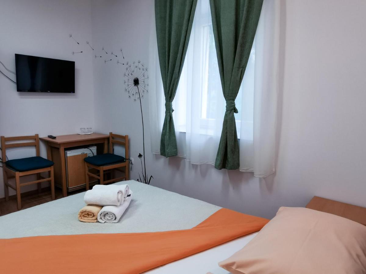 Guest House Il Giardino Duplancic Split Exterior foto
